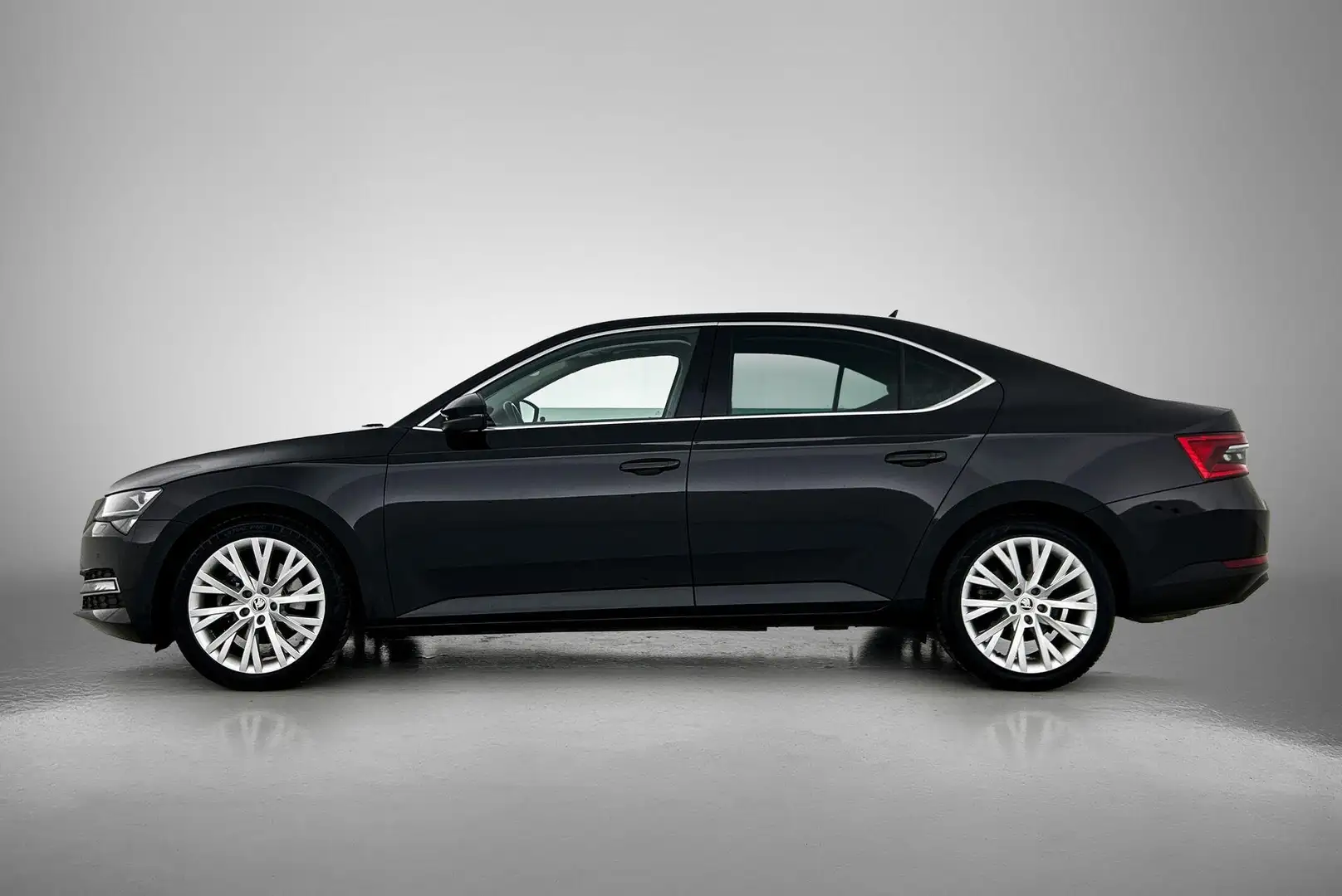 Skoda Superb 1.5 TSI ACT Business Edition Plus | TREKHAAK | PAN Noir - 2