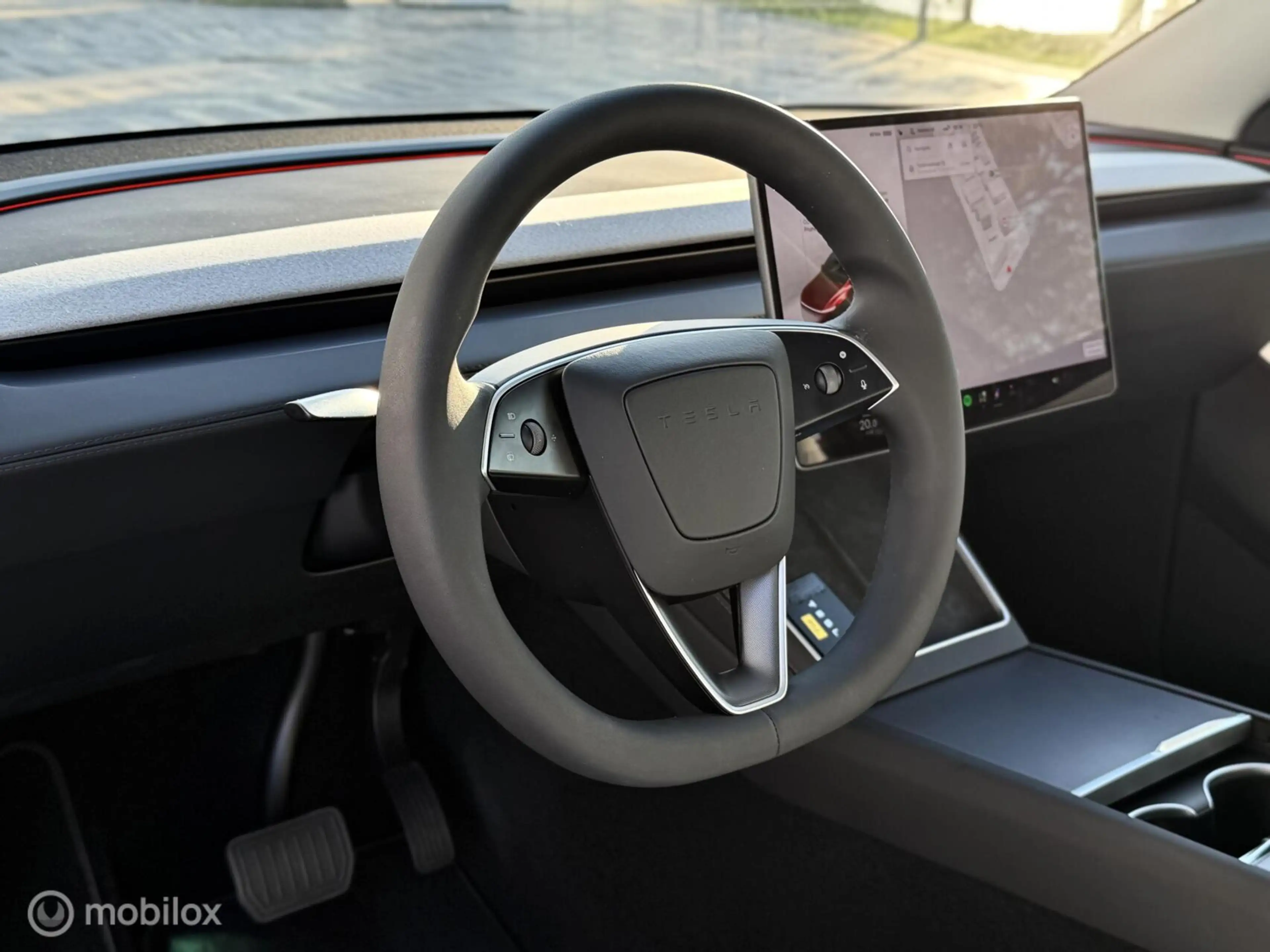 Tesla Model Y RWD 58 kWh BTW | Hardware 4 — photo 3