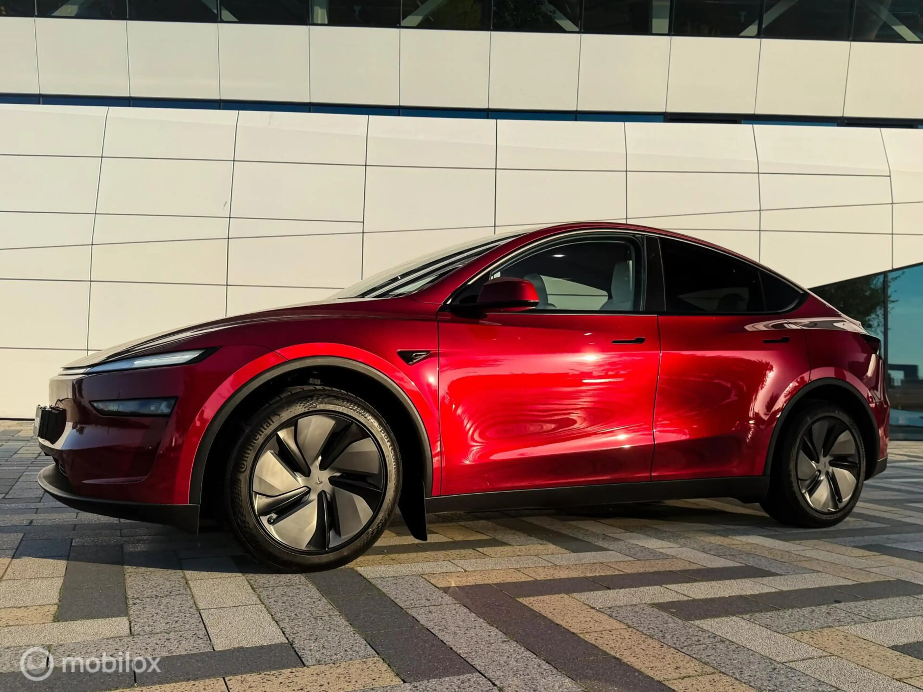 Tesla Model Y RWD 58 kWh BTW | Hardware 4 — photo 5