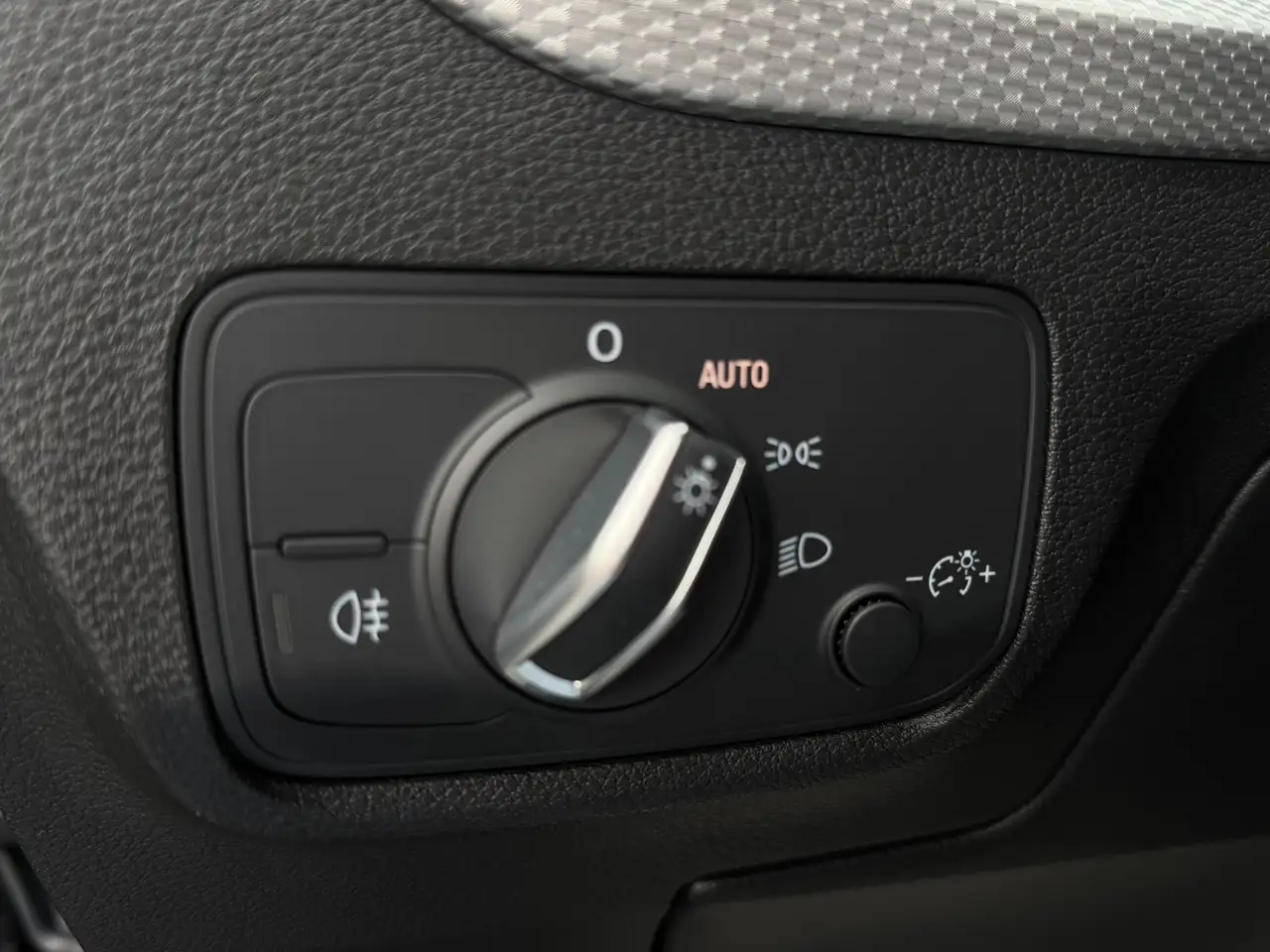 Audi Q2 Q2 35 TFSI S line S tronic Pano Leder Camera Garantie! 17