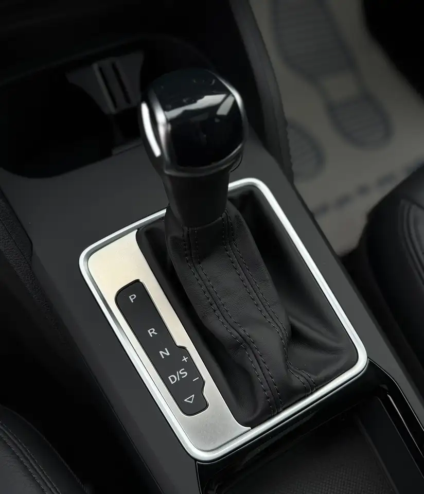 Audi Q2 Q2 35 TFSI S line S tronic Pano Leder Camera Garantie! 10