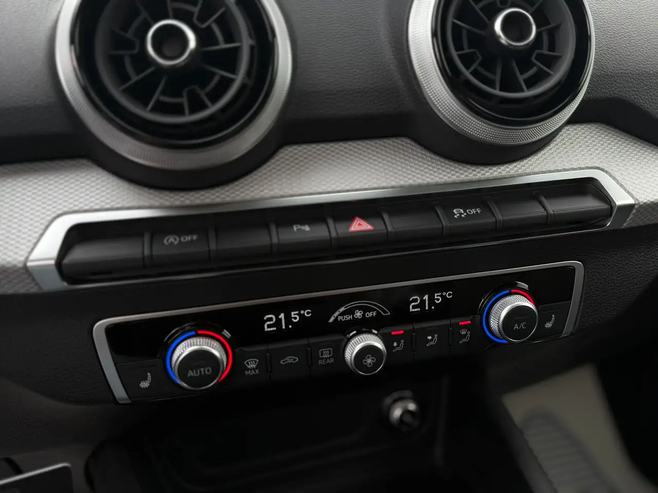 Audi Q2 Q2 35 TFSI S line S tronic Pano Leder Camera Garantie! 11