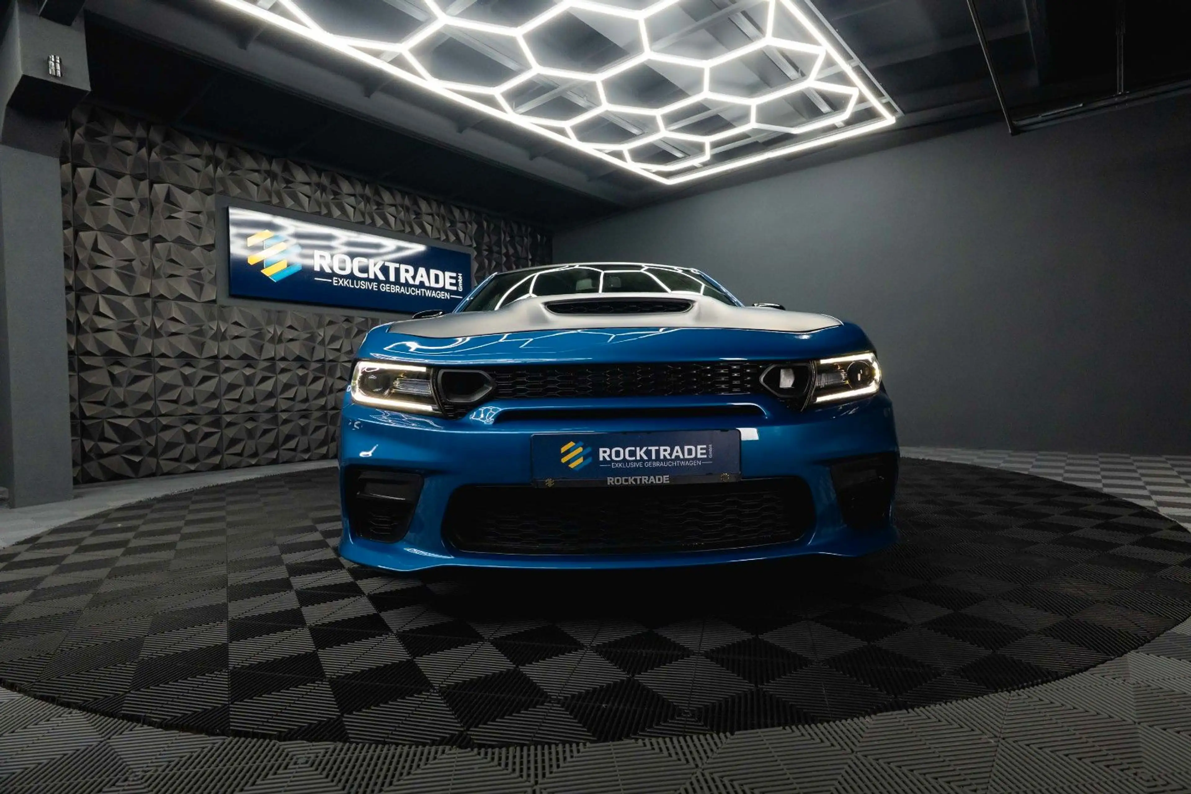 Dodge Charger 5.7 V8 HEMI R/T DAYTONA Performance — photo 3