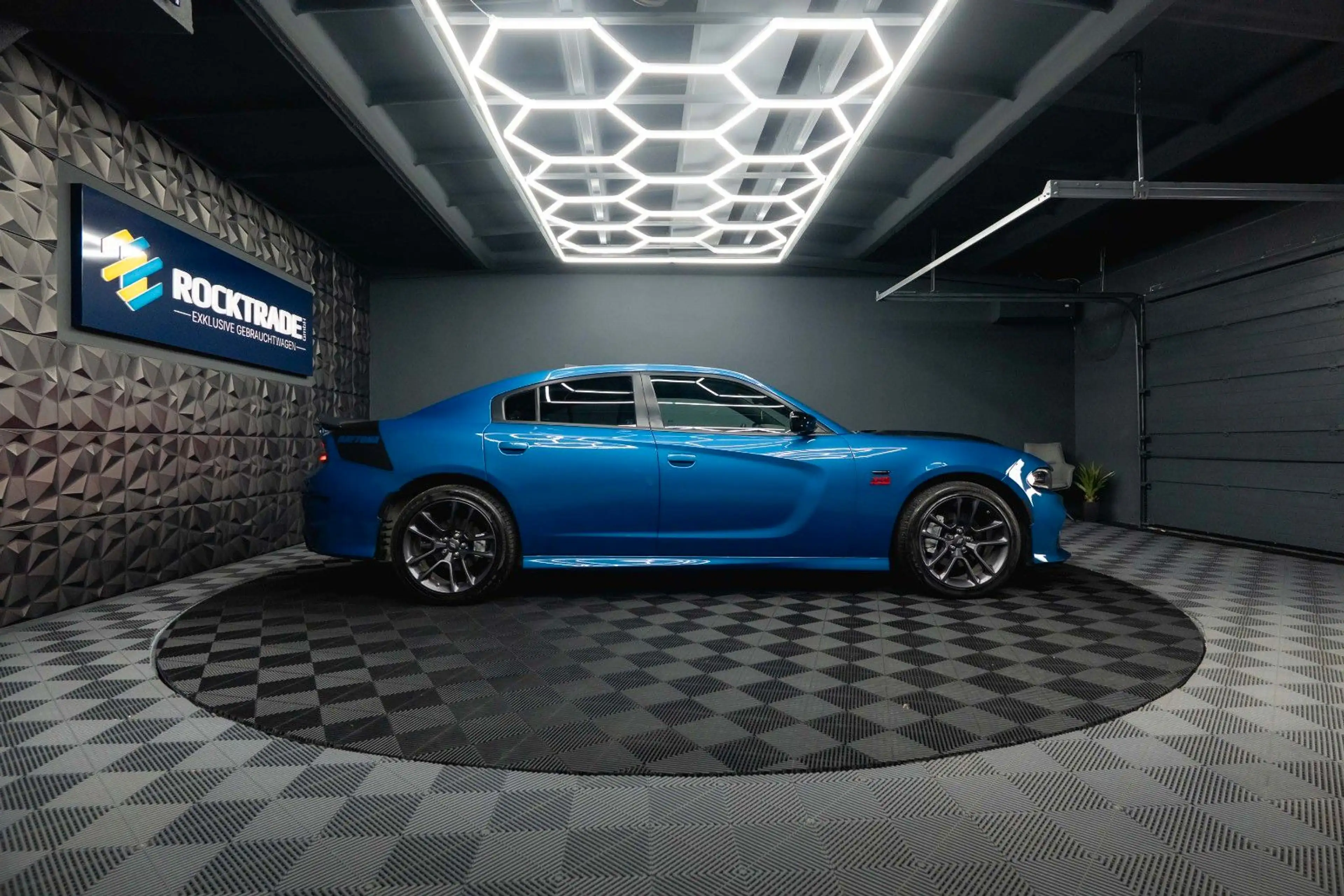 Dodge Charger 5.7 V8 HEMI R/T DAYTONA Performance — photo 7