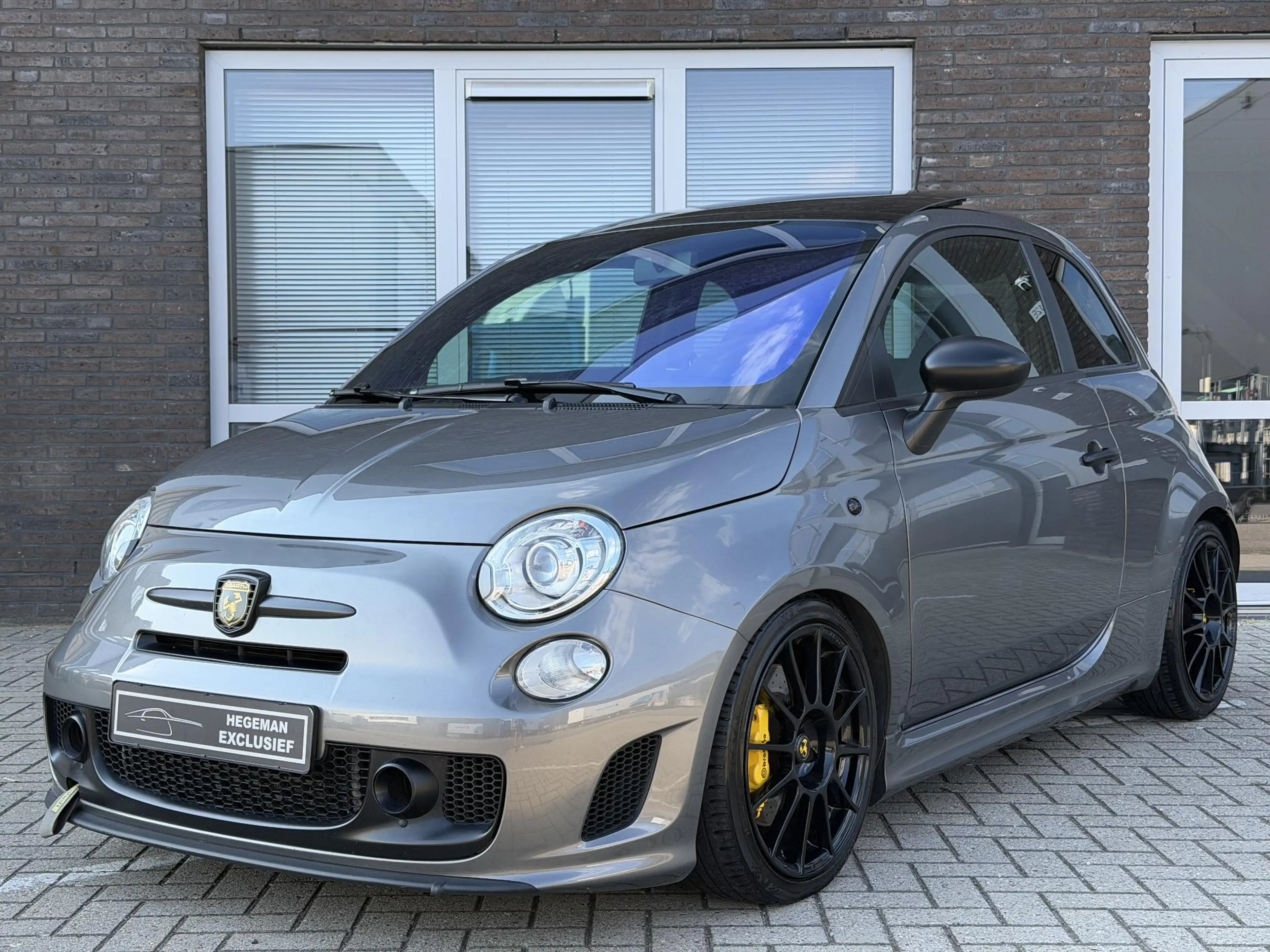 Abarth 595 Competizione 1.4 T-Jet | Schuif-kanteldak | SABELT | Airco | PD