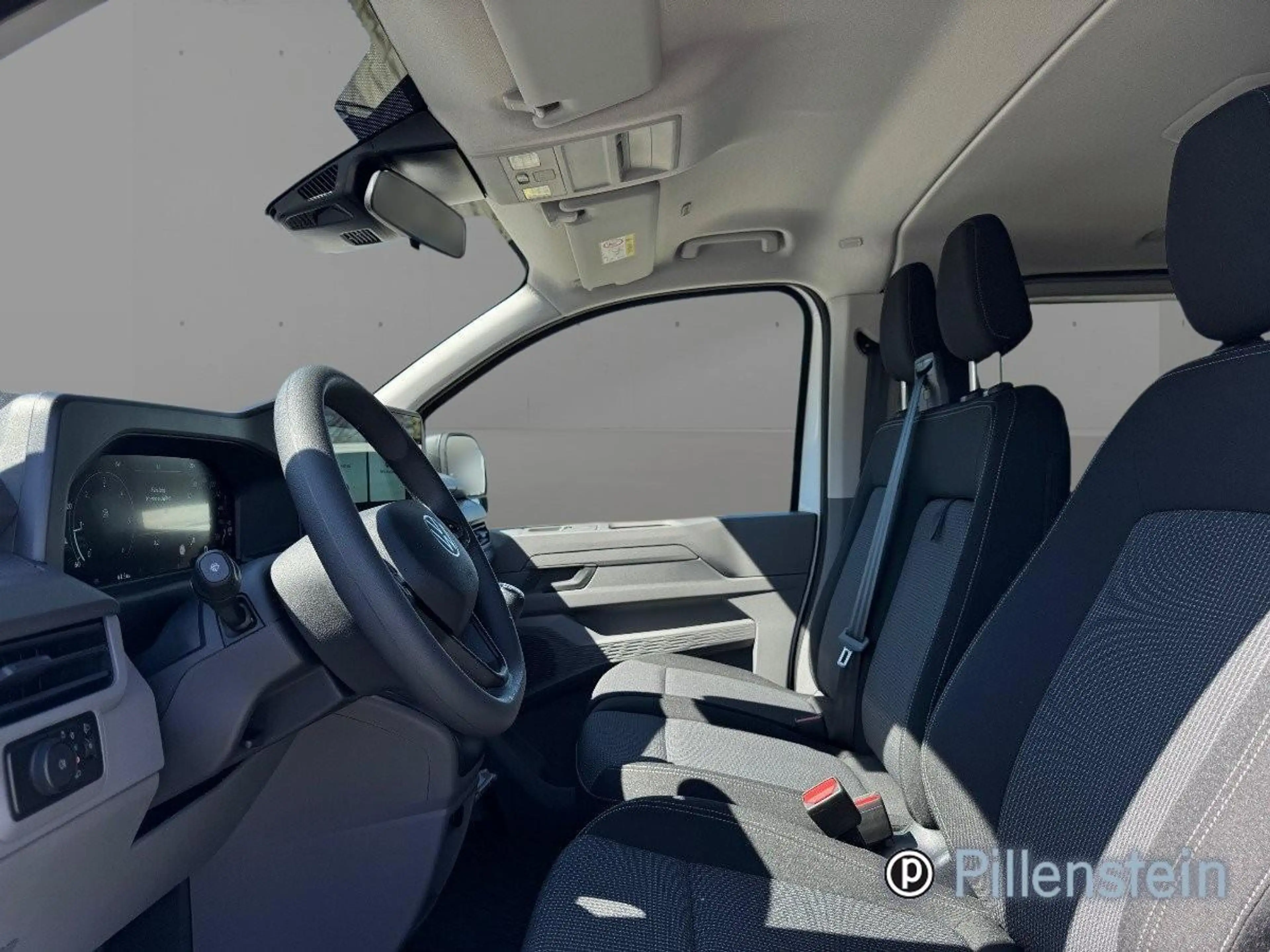 Volkswagen T7 Kombi LR KLIMA 9-SITZER PDC HECKTÜREN — photo 4