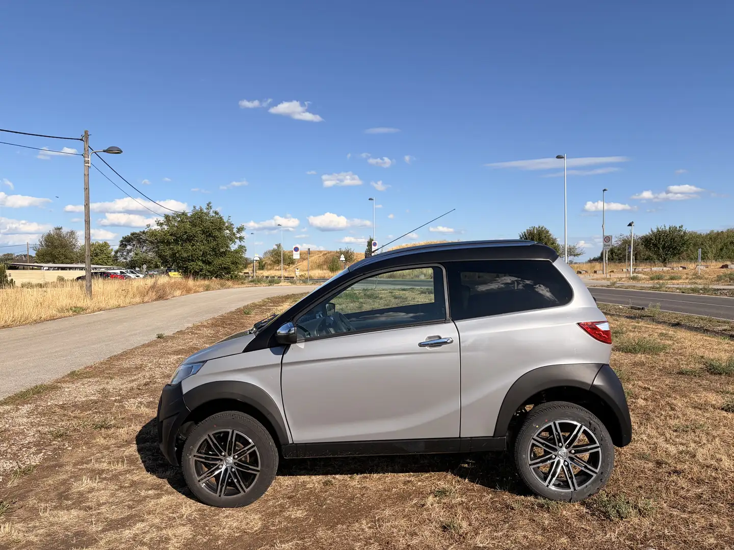 Aixam Crossover S9 Premium Grau - 2