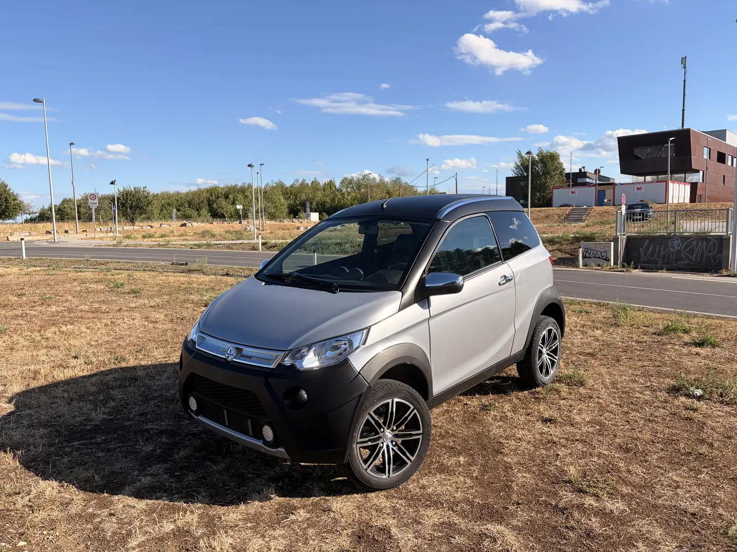 Aixam Crossover S9 Premium Grau - 1