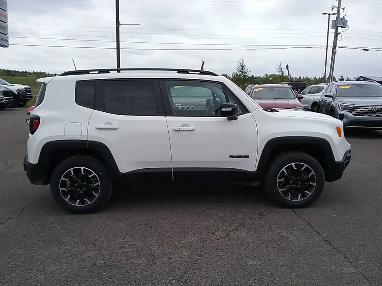 Jeep Renegade снимка Jeep Renegade