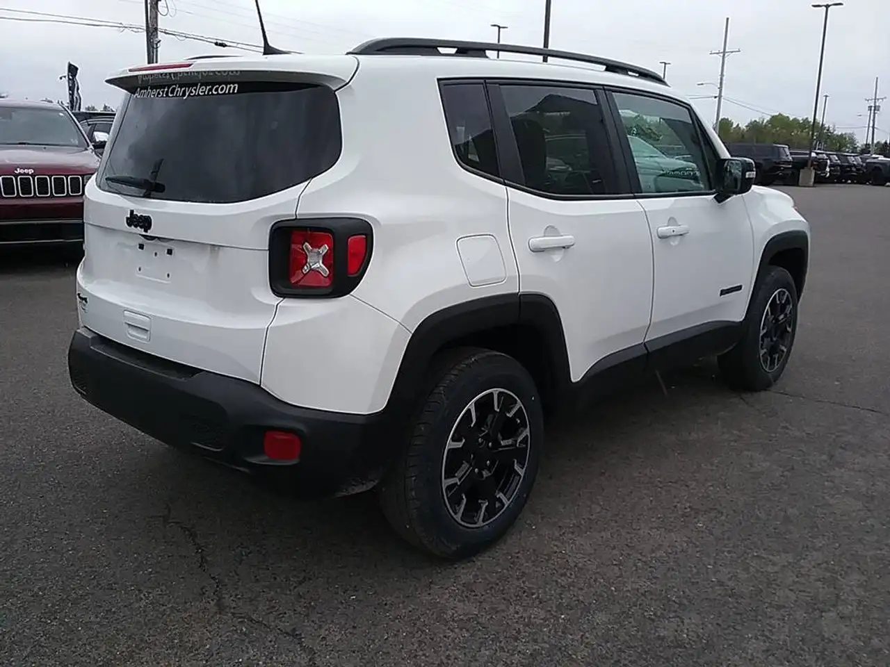 Jeep Renegade снимка Jeep Renegade