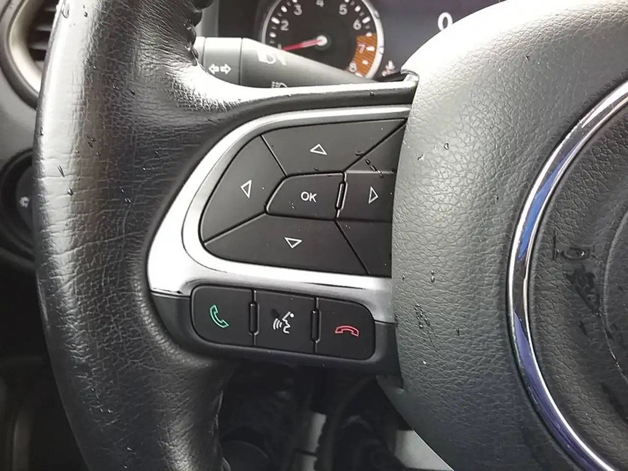 Jeep Renegade снимка Jeep Renegade
