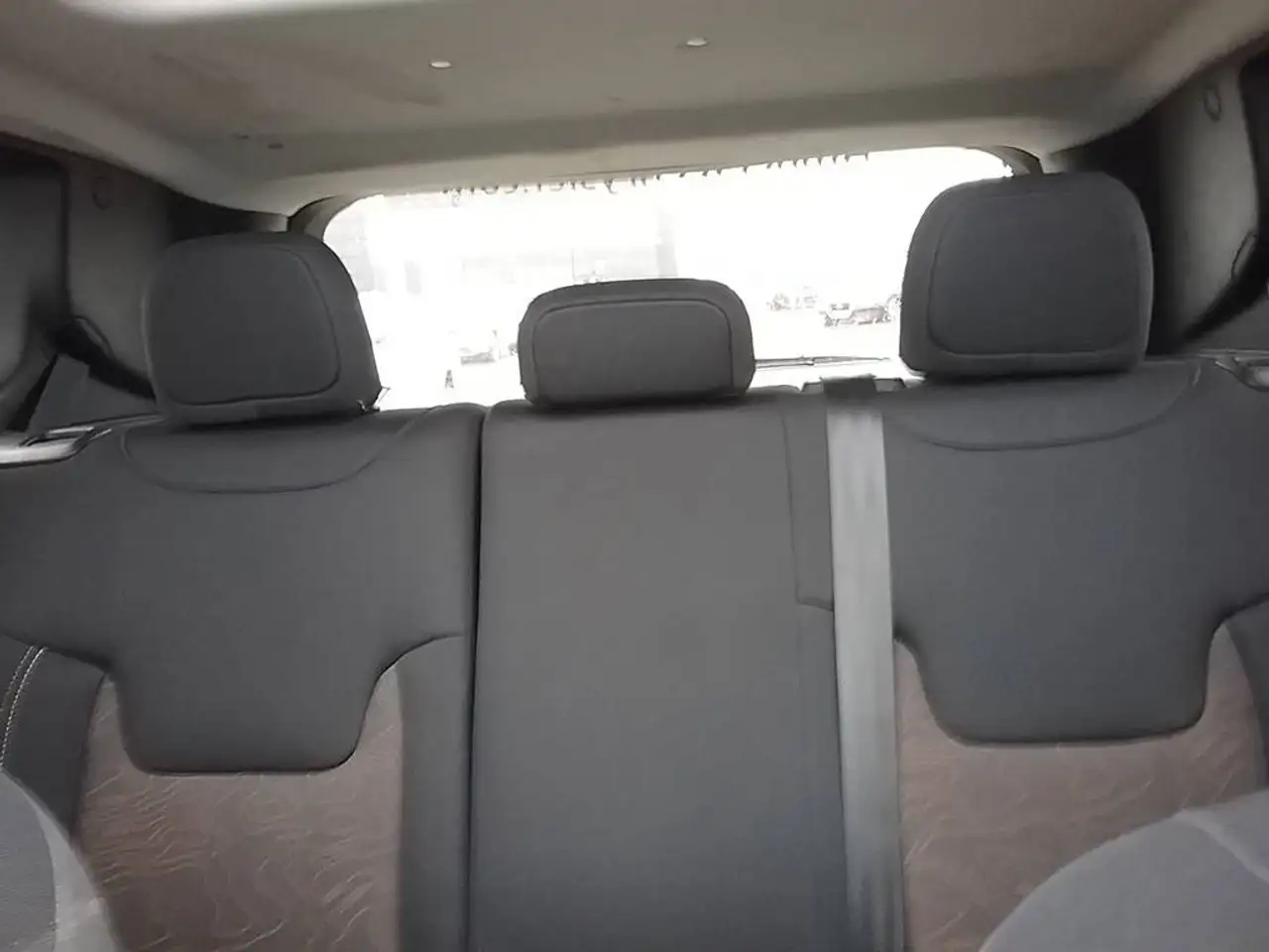 Jeep Renegade снимка Jeep Renegade