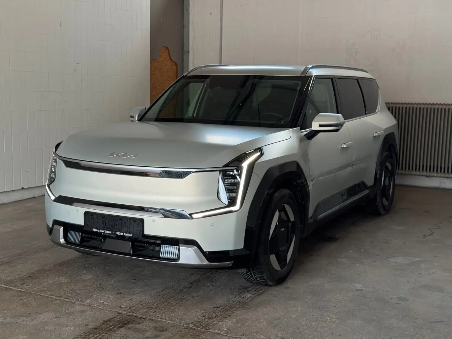 Kia EV9 4WD*Kamera*ACC*Meridian*7-Sitze*UNFALL* Silber - 2