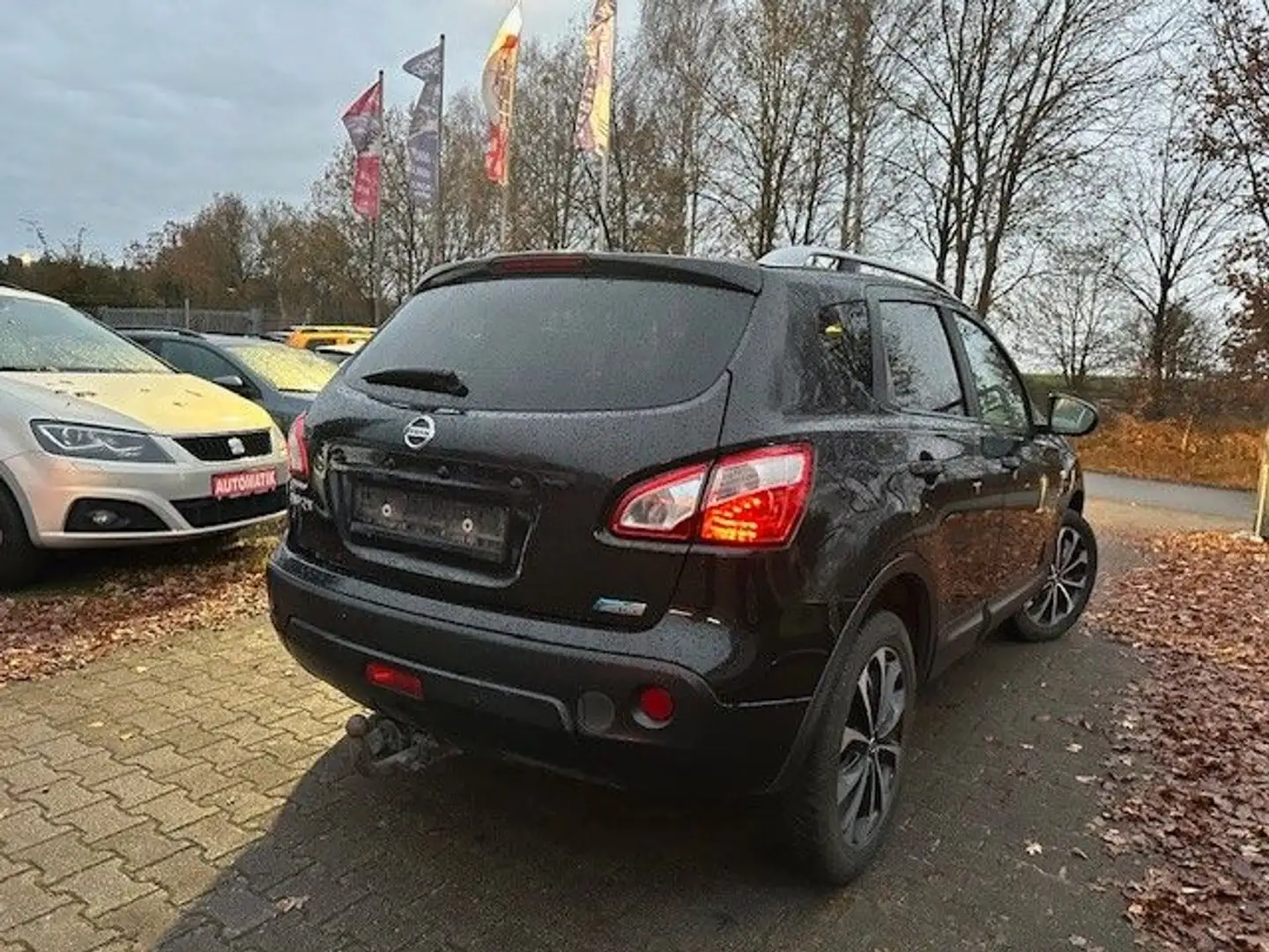 Nissan Qashqai Acenta SUV/Pano/AHK/Navi/Alu Schwarz - 2
