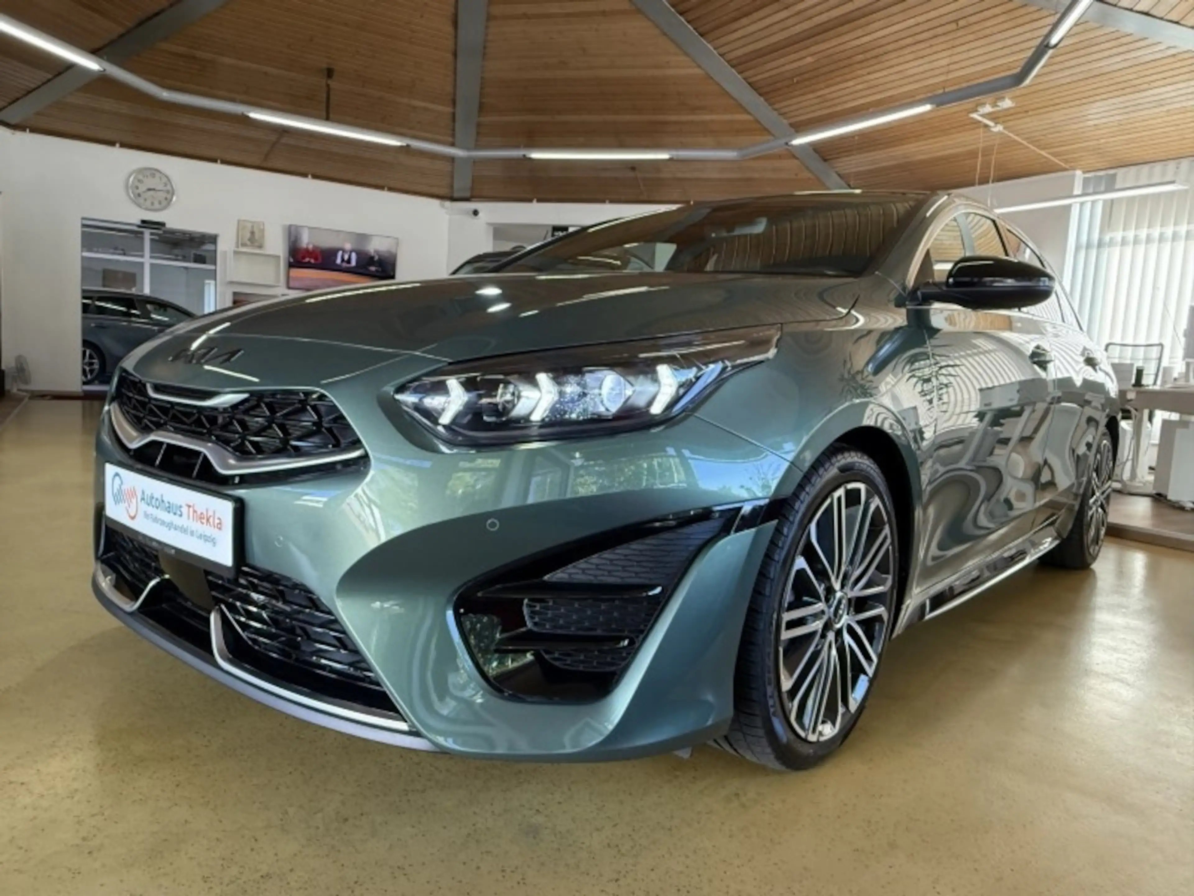 Kia ProCeed / pro_cee'd 1.5 T-GDI GT-Line,AHK abn.,Pano.,Allw. — photo 3