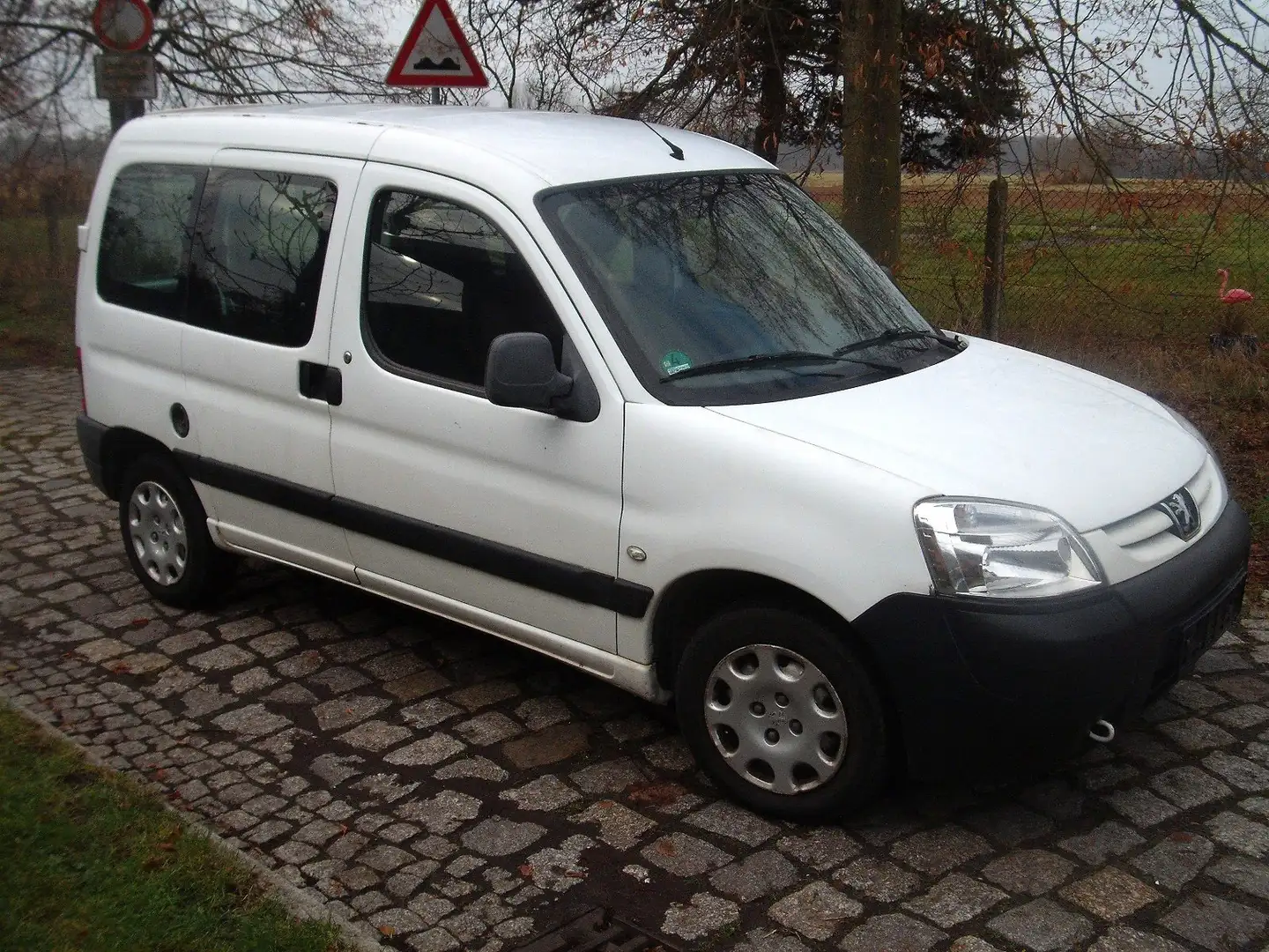 Peugeot Partner Weiß - 2