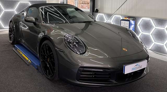 Imagine Porsche 992 Targa 4 S TARGA MATRIX-LED