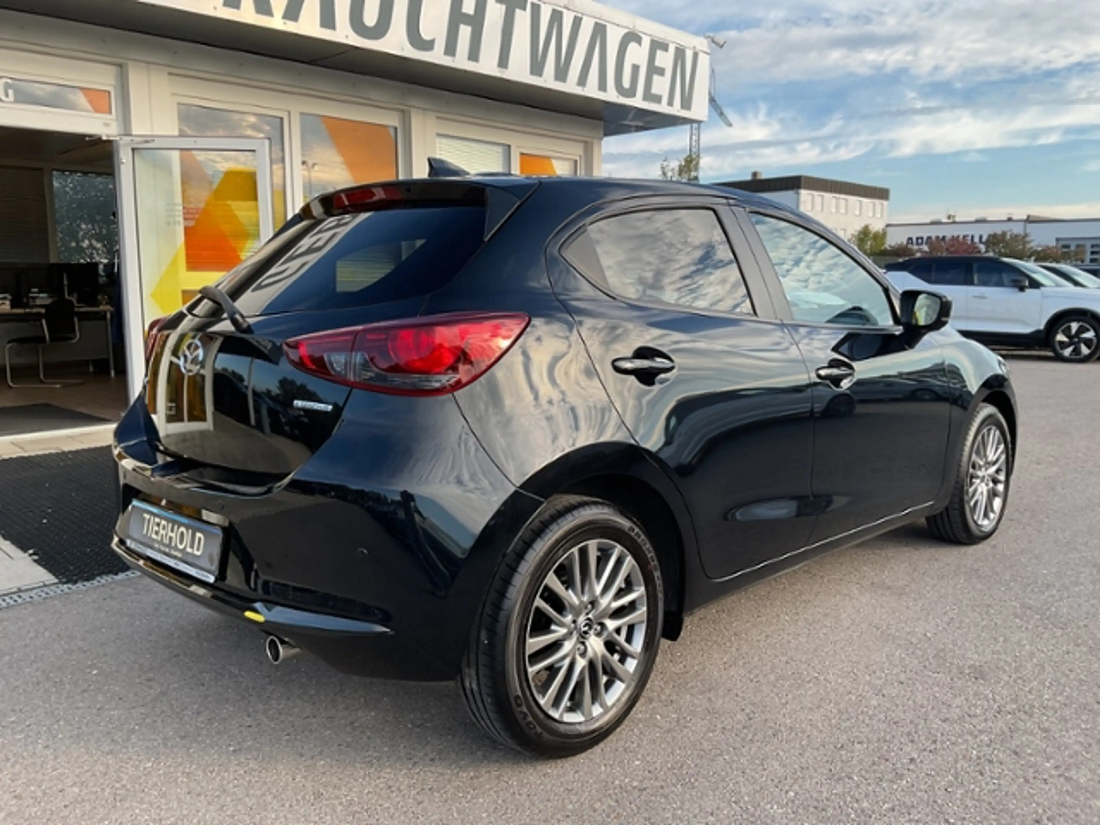 Mazda 2 G116 Exclusive-Line ACC HUD 360° Navi — photo 7
