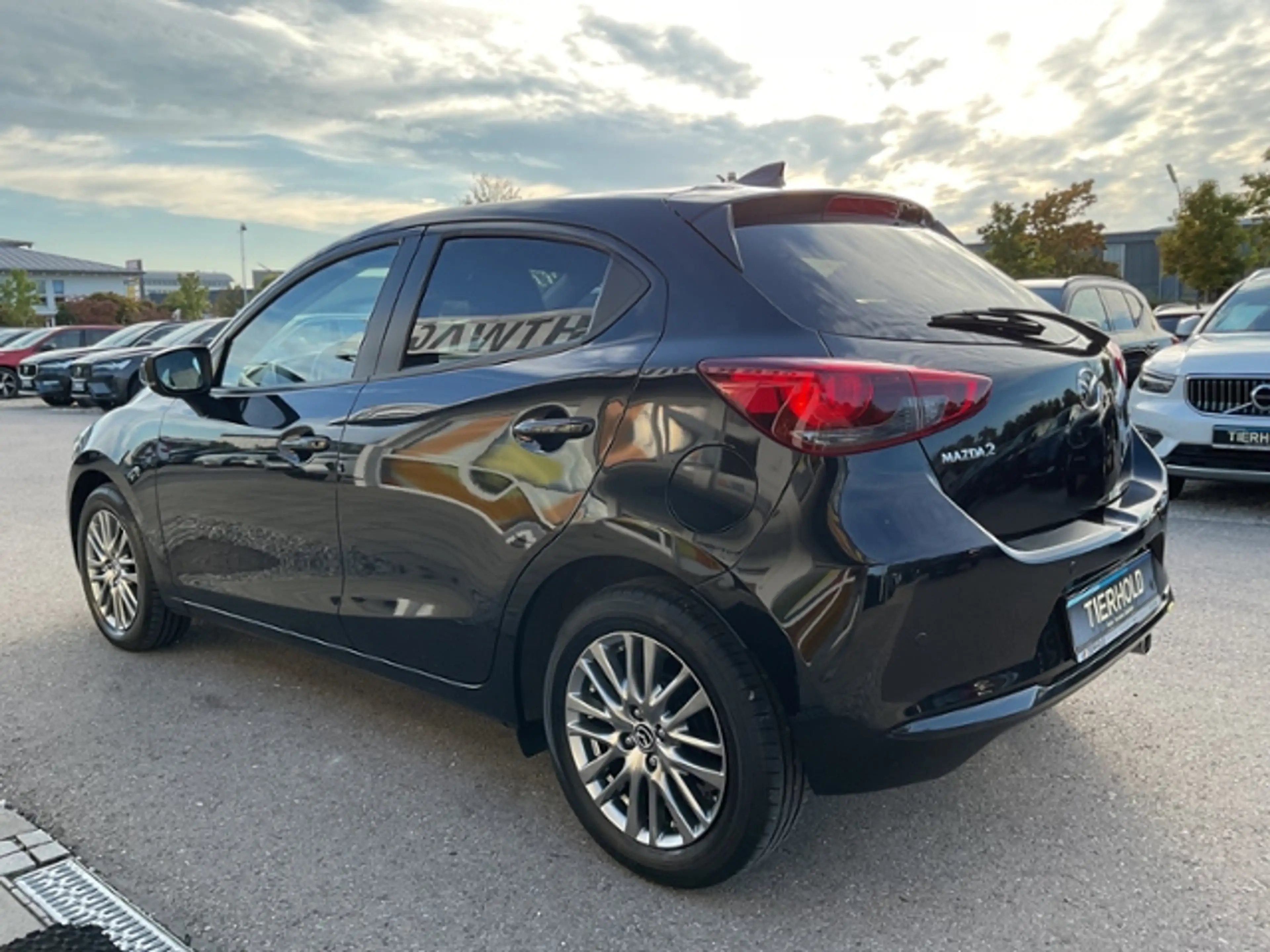 Mazda 2 G116 Exclusive-Line ACC HUD 360° Navi — photo 5