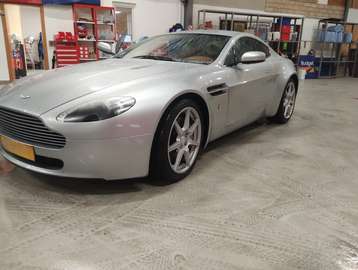 V8 Vantage N400 Sportshift