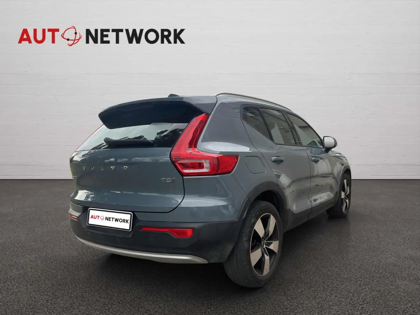 Volvo XC40 T5 Recharge Plug-in Hybrid Business Plus Grigio - 2