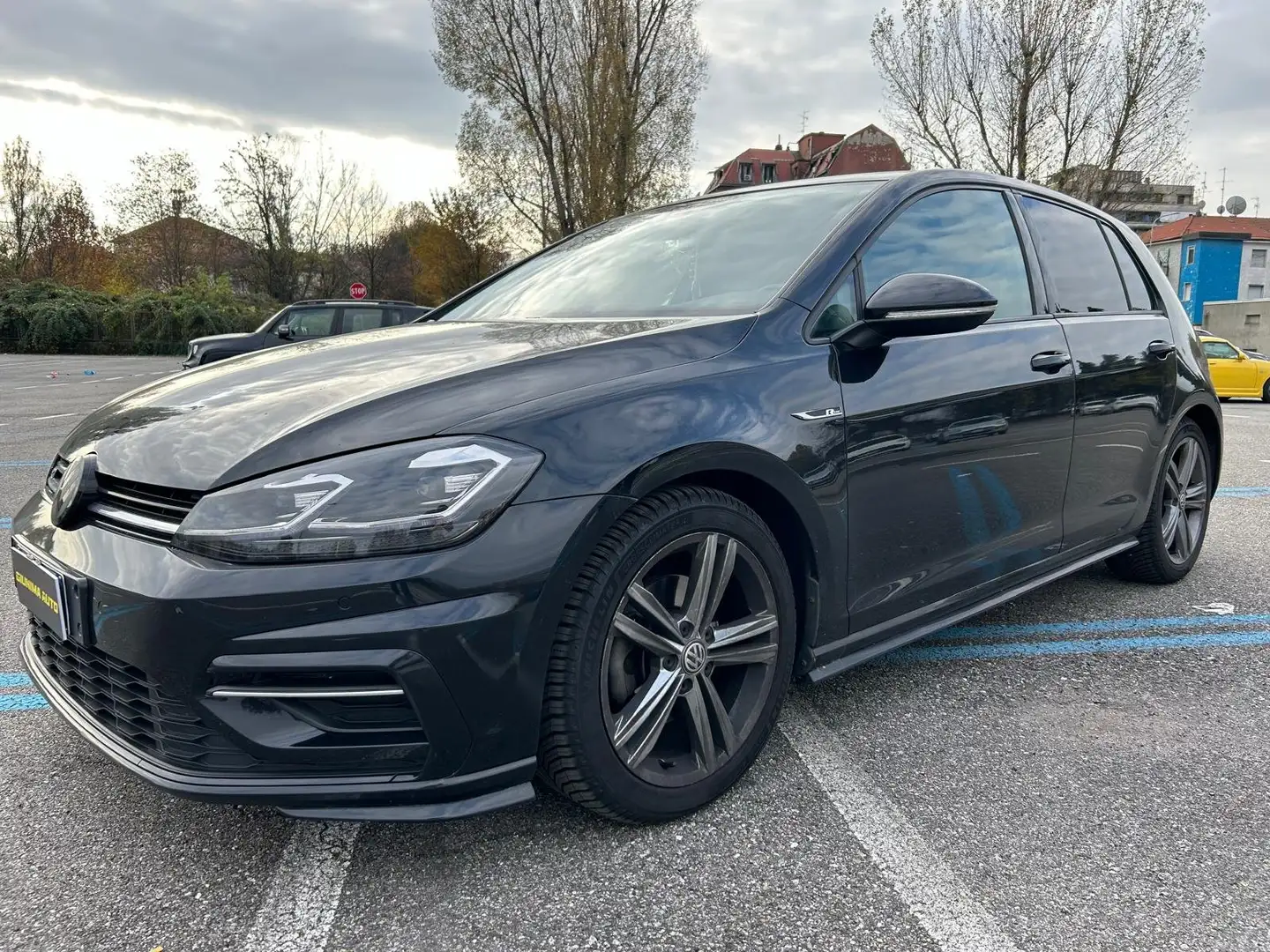 Volkswagen Golf Golf VII 5p 5p 1.5 tsi Sport  R line 150cv dsg Zwart - 1