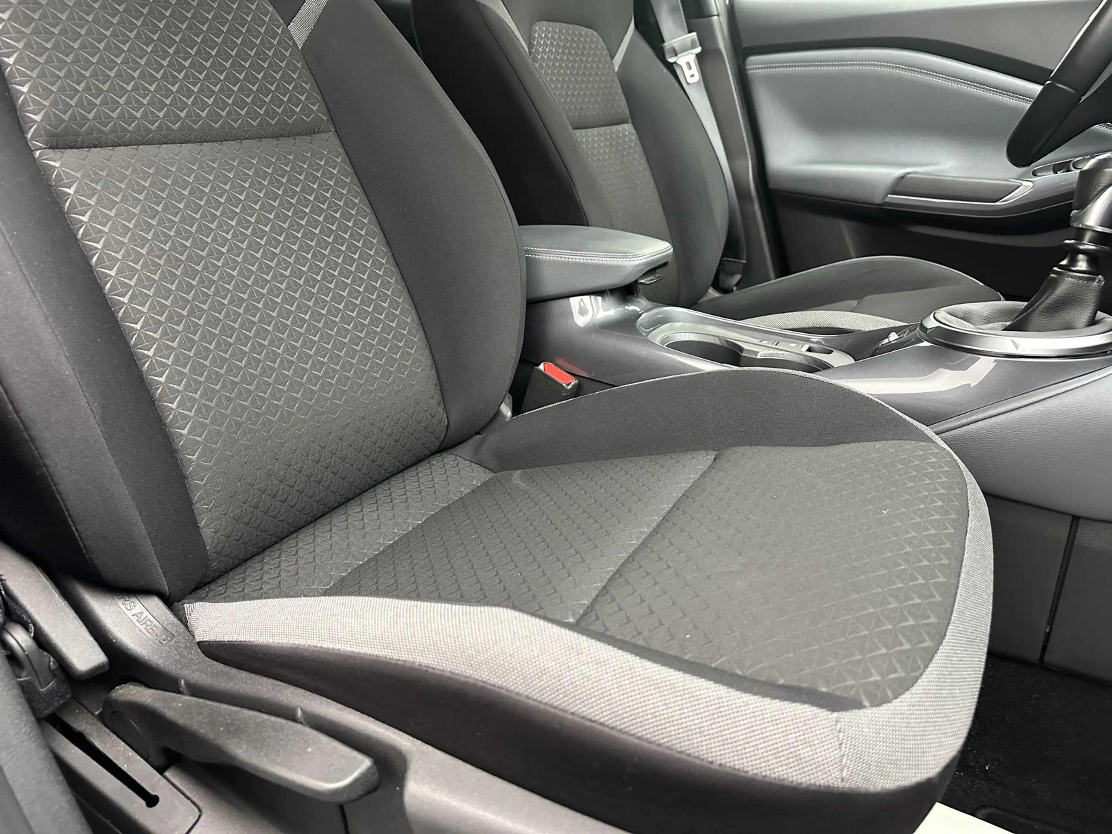Nissan Juke N-Connecta "1 HAND-NAVI-CAM-SITZH-MULTI" — photo 9