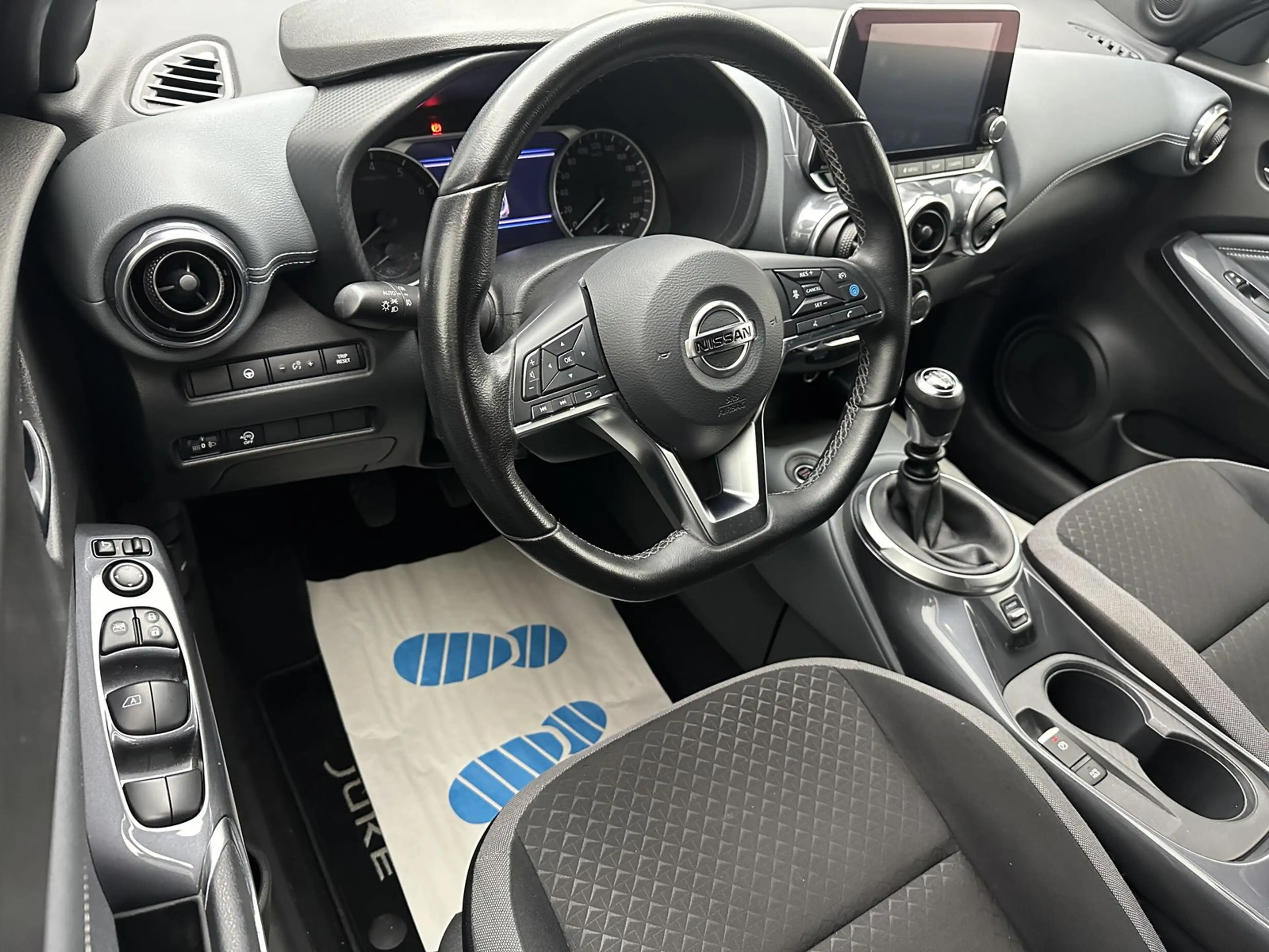Nissan Juke N-Connecta "1 HAND-NAVI-CAM-SITZH-MULTI" — photo 13