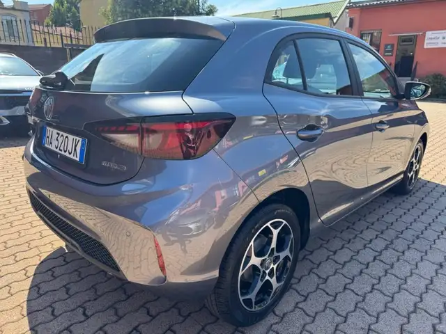 MG MG3 view 5