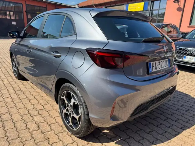 MG MG3 view 7