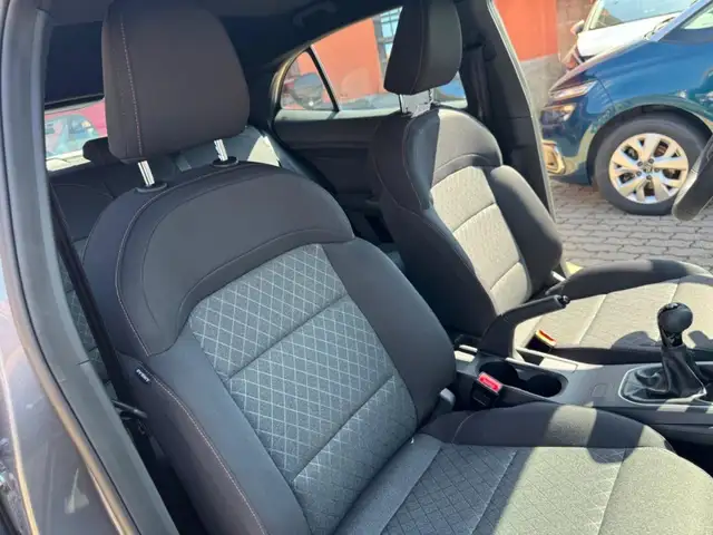 MG MG3 view 12