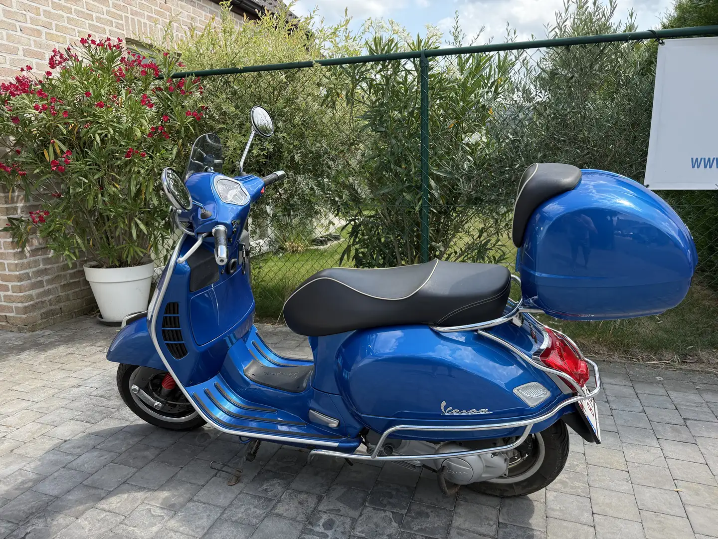 Vespa GTS Super 300 - 1