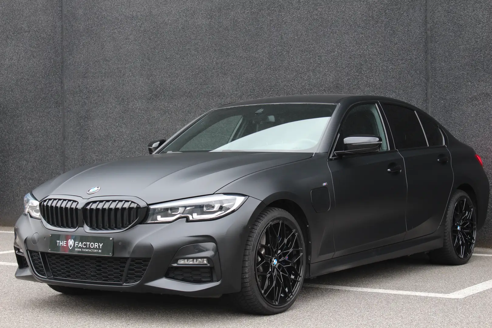 BMW 330 e - M Pack - M Stoelen - Leder - Camera - HiFi - Noir - 1