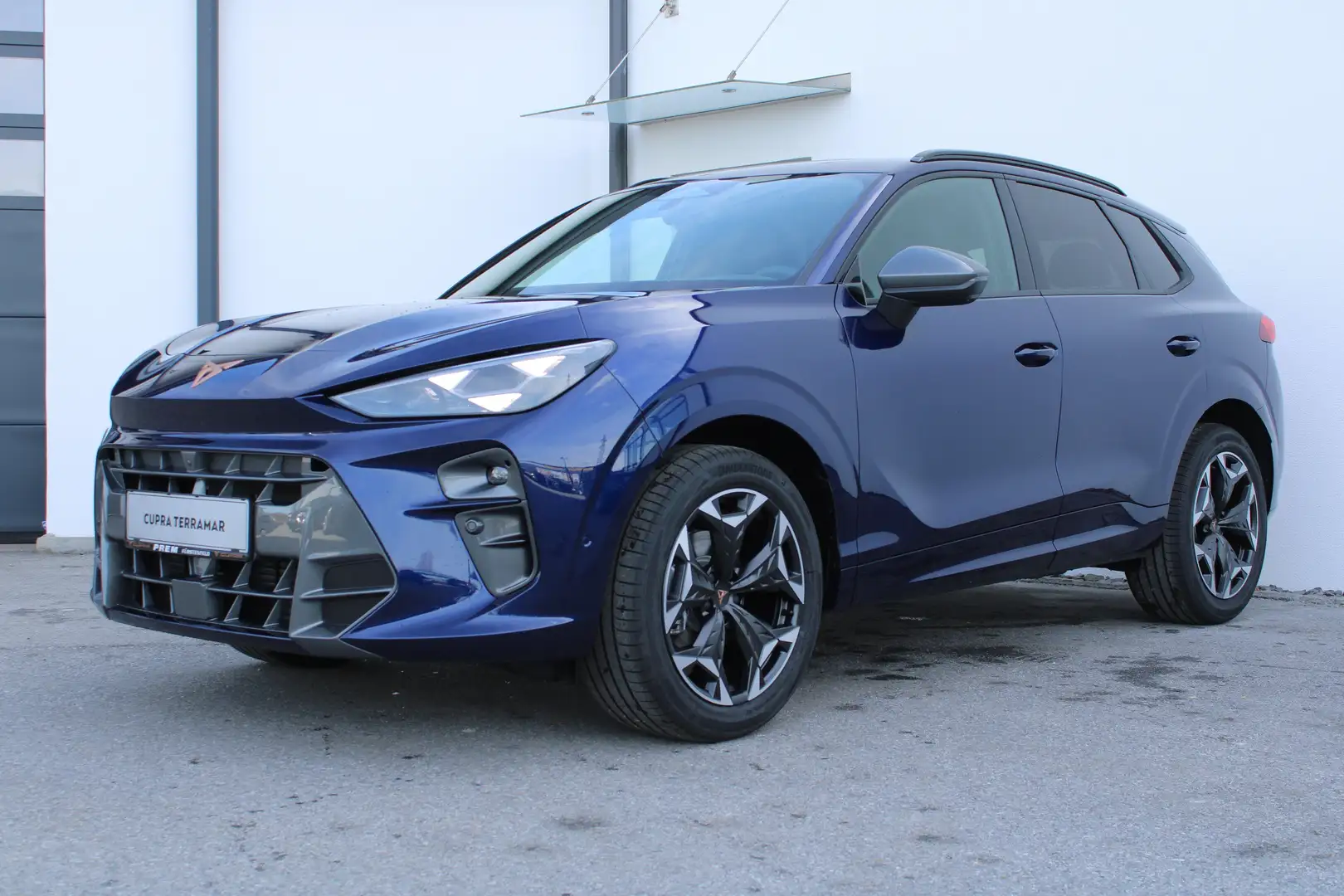 CUPRA Terramar 1.5 e-TSI 150 PS DSG mit perfekter Mehrausstattung Blau - 2