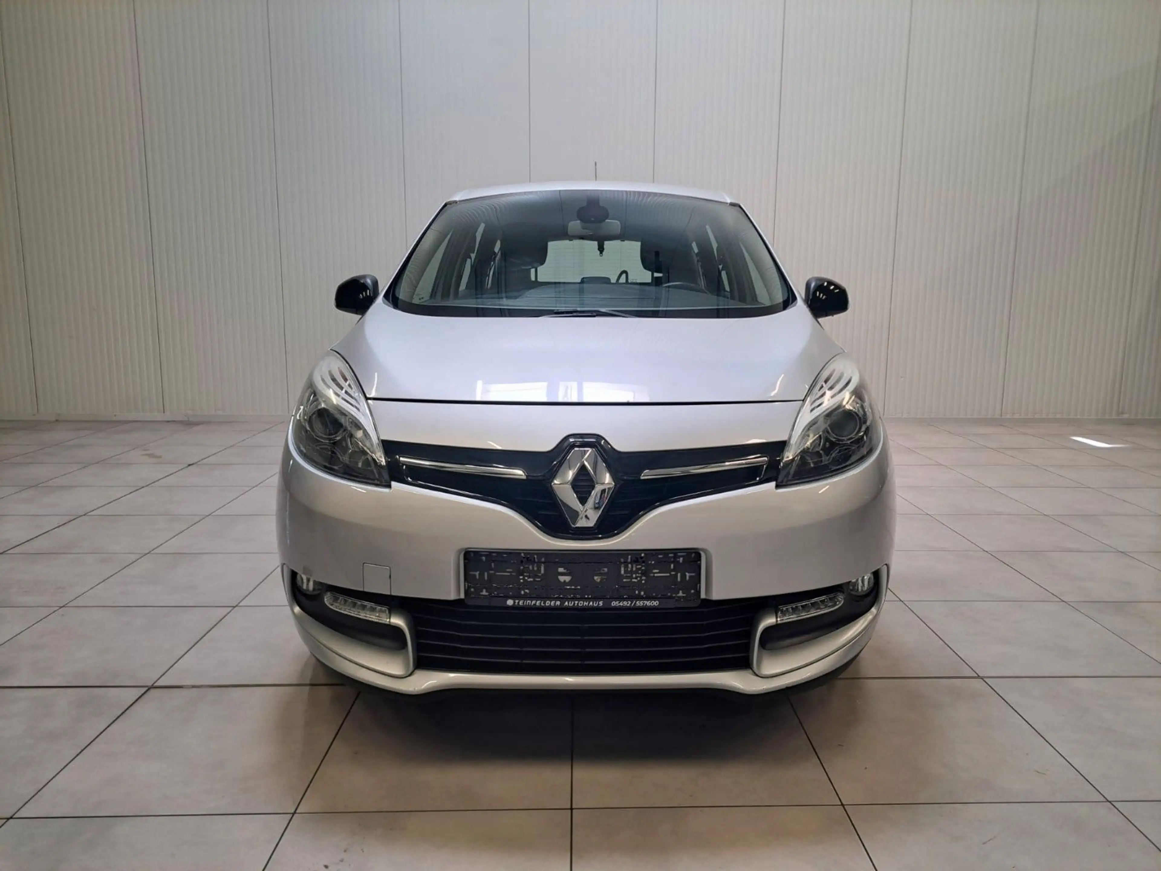 Renault Grand Scenic 1,5 / 7SITZER / LM / USB / LED / — photo 2