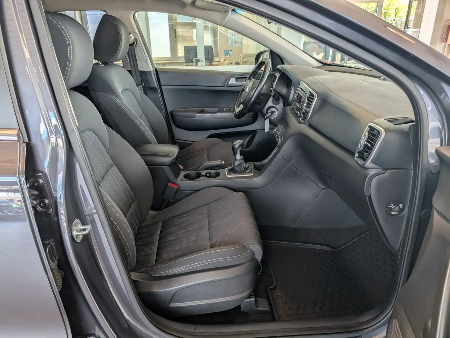 Kia Sportage Edition7*AHK*Sitzh.*Tempomat* Szary - 2