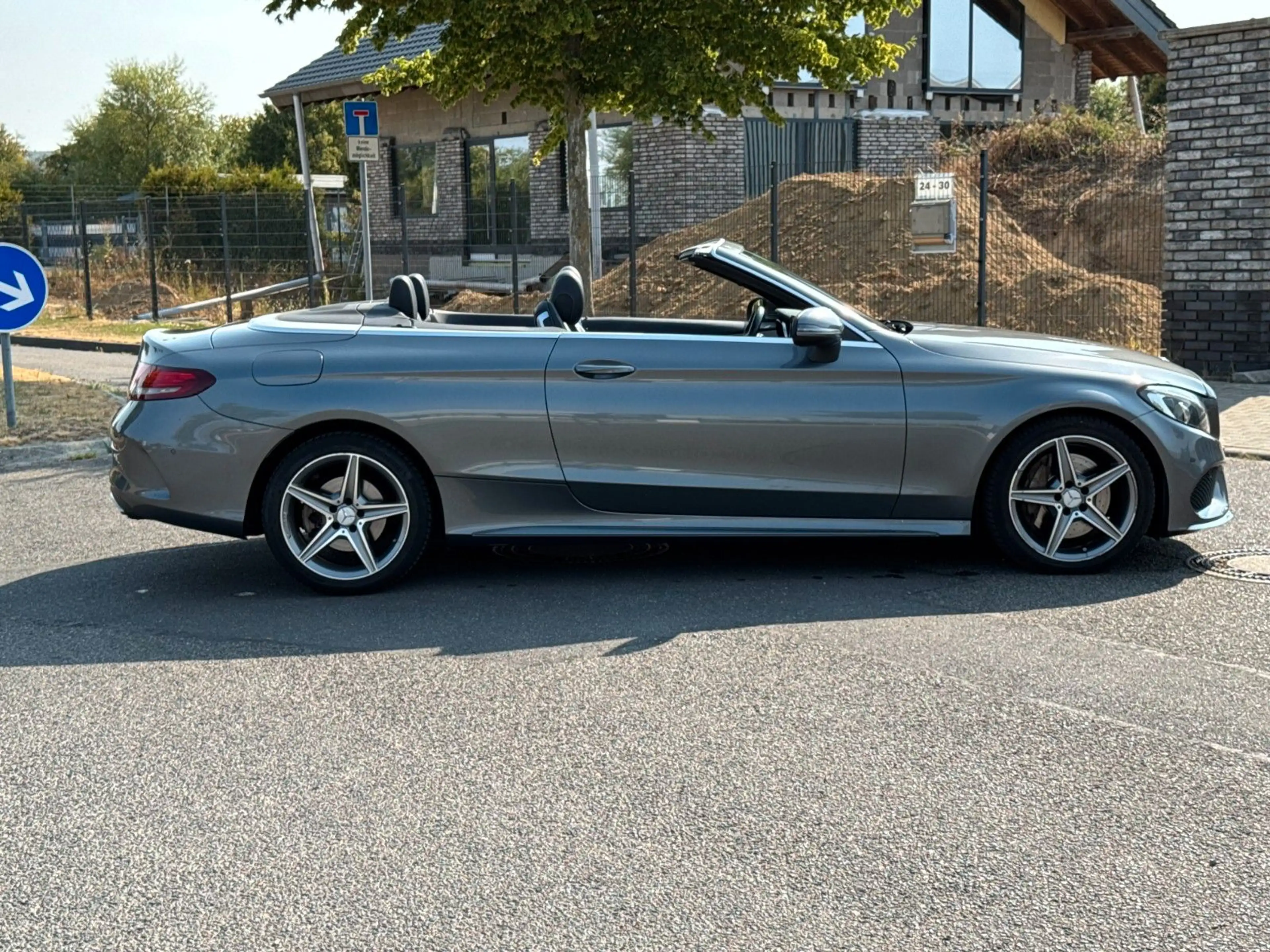 Mercedes-Benz C 250 d Cabrio AMG-Line *Autom.*Navi*PDC*SHZ* — photo 6