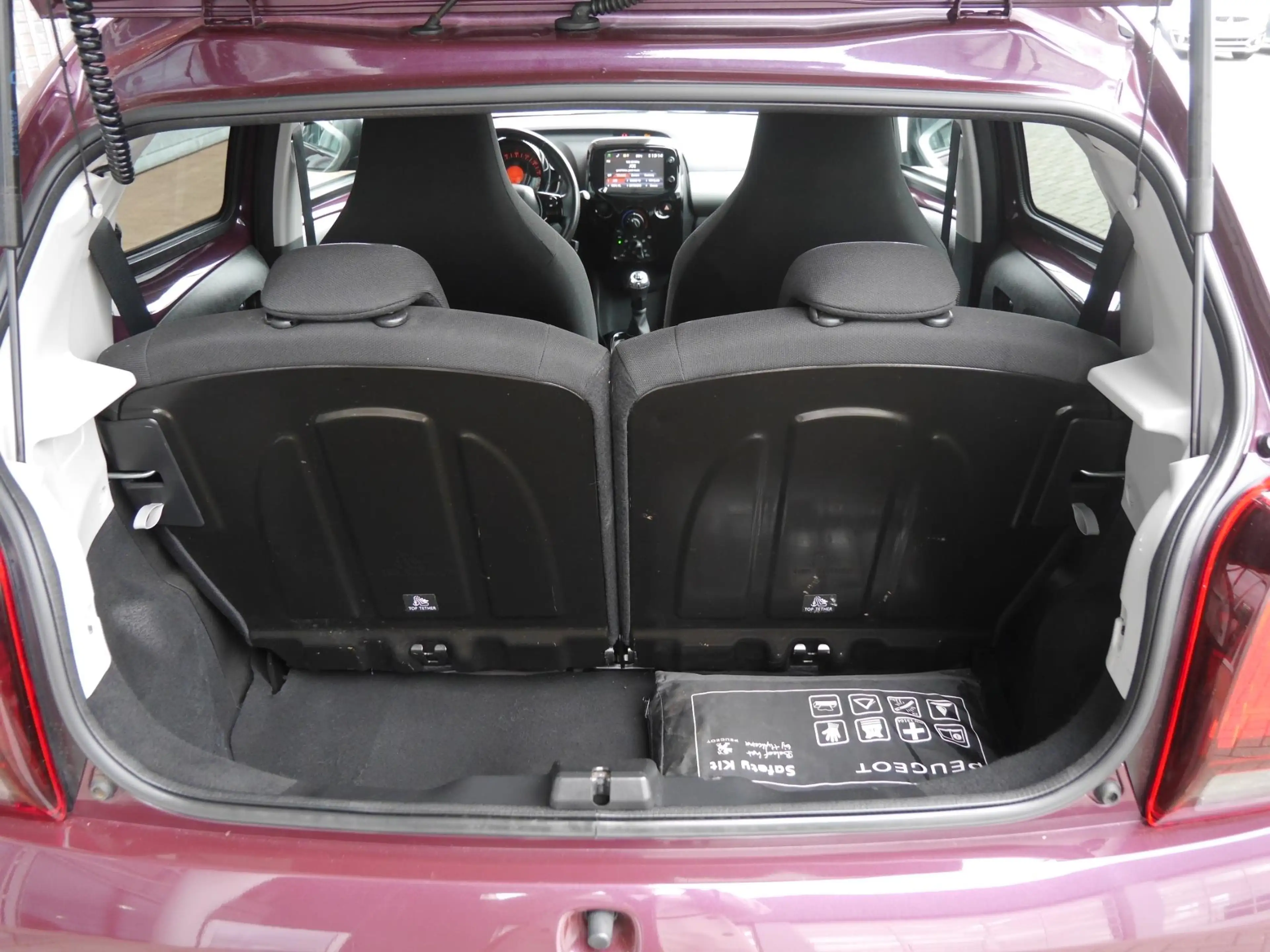 Peugeot 108 1.2 Puretech Allure Lichtmetalen velgen | Getint g — photo 11