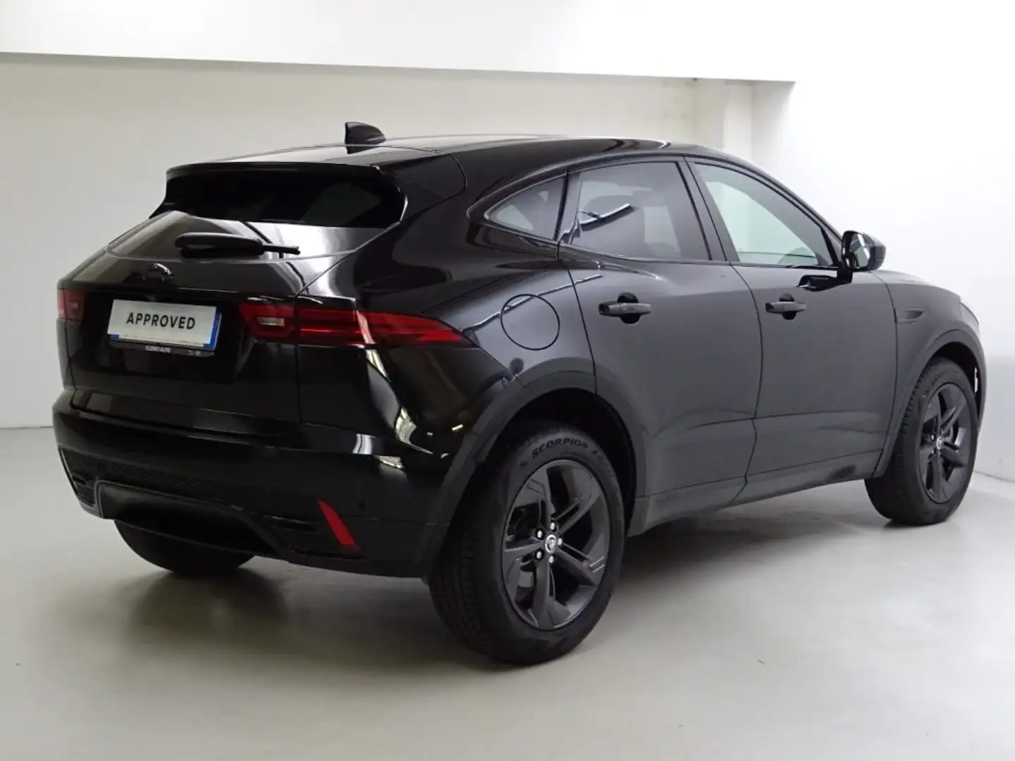 Jaguar E-Pace 2.0D I4 163 CV AWD Auto R-Dynamic SE IVA INCL. Fekete - 2