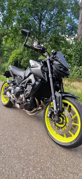 Yamaha MT-09 - foto 2