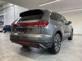 Volkswagen Touareg 3.0 V6 TDI 4Motion AHK el.Heckkl.ACC PDC Šedá - thumbnail 4