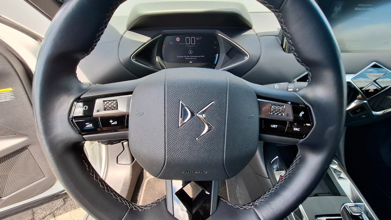 DS Automobiles DS 3 DS 3 Crossback E-Tense NAVI KAMERA SHZ LEDER — photo 14