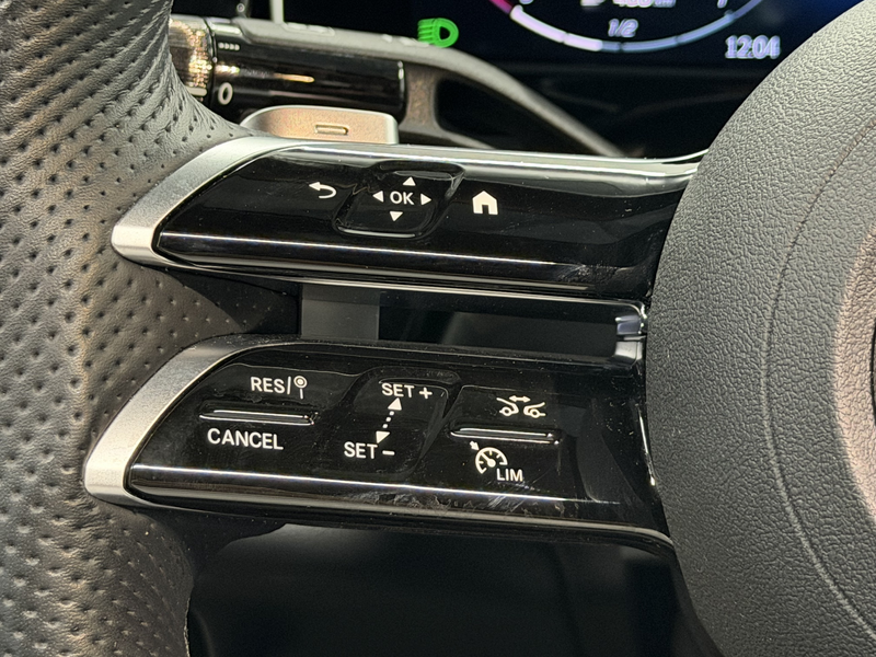 Mercedes-Benz E 300 de AMG P. MBUX-Superscreen DIGIL. NP:105T€ — photo 11