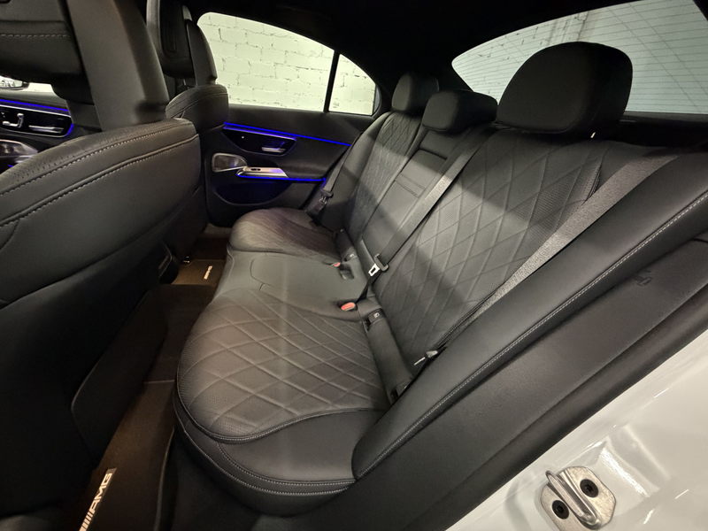 Mercedes-Benz E 300 de AMG P. MBUX-Superscreen DIGIL. NP:105T€ — photo 6