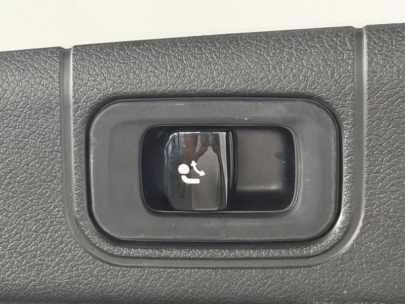 Mercedes-Benz E 300 de AMG P. MBUX-Superscreen DIGIL. NP:105T€ — photo 28