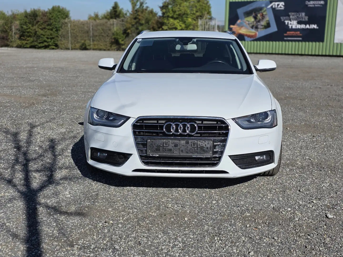 Audi A4 Avant 2.0 TDI ultra DPF Weiß - 2