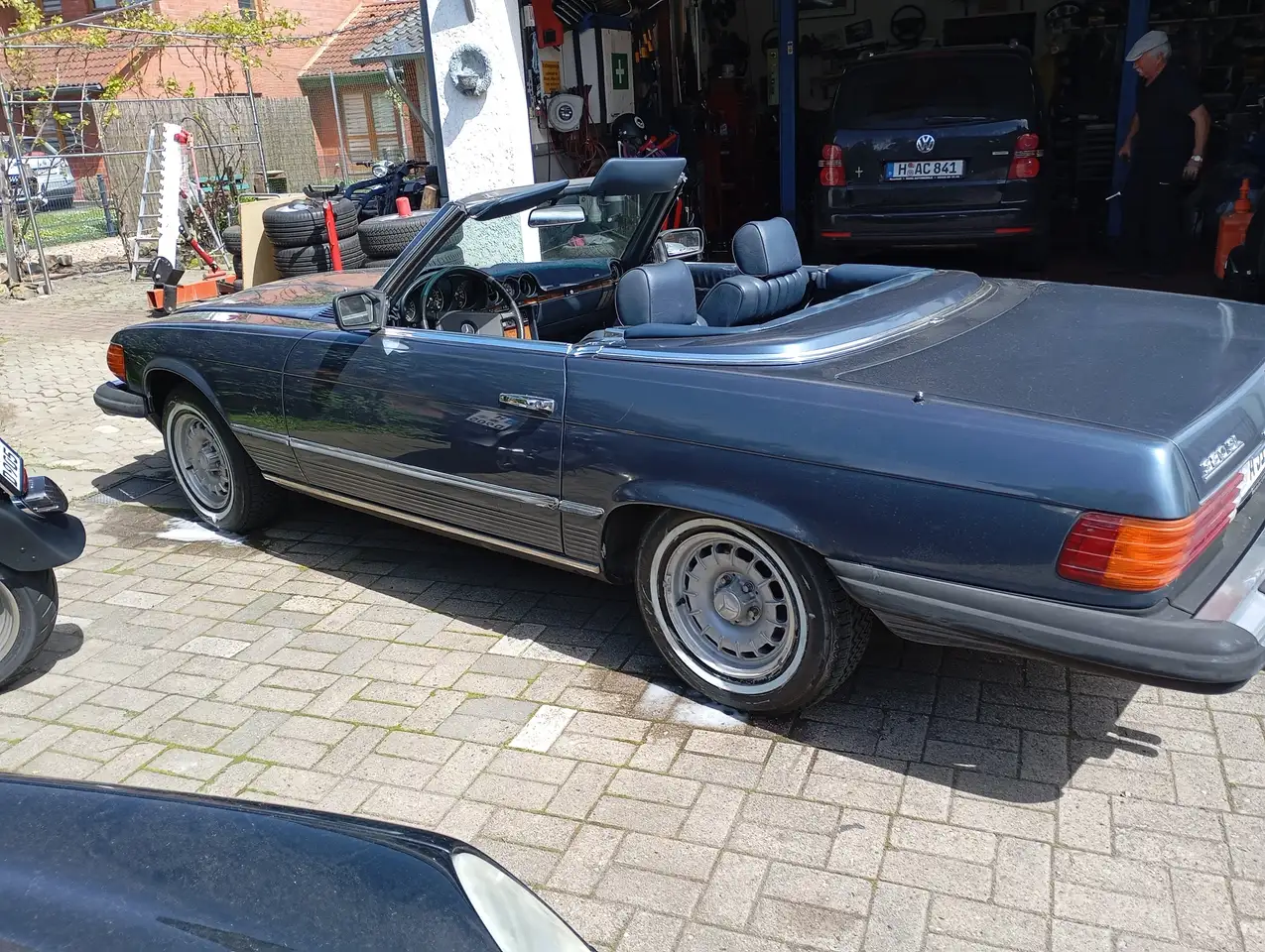 Mercedes-Benz SL 380 R107 Cabrio, foto 2