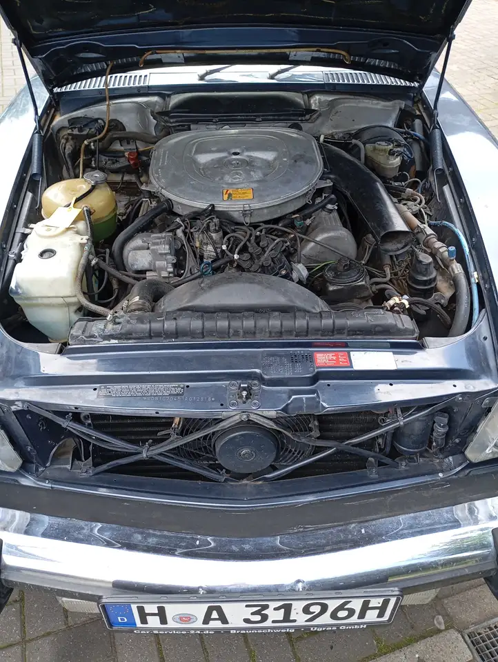 Mercedes-Benz SL 380 R107 Cabrio, foto 3