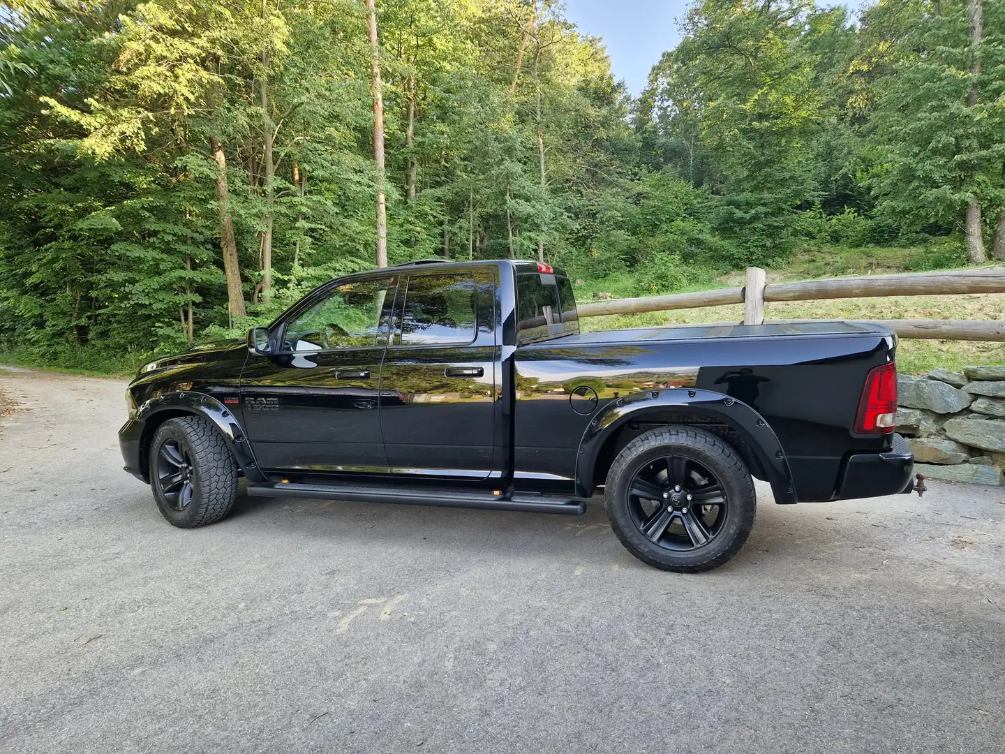 Dodge RAM Dodge Ram 1500 Sport 5.7 V8 Schwarz - 2