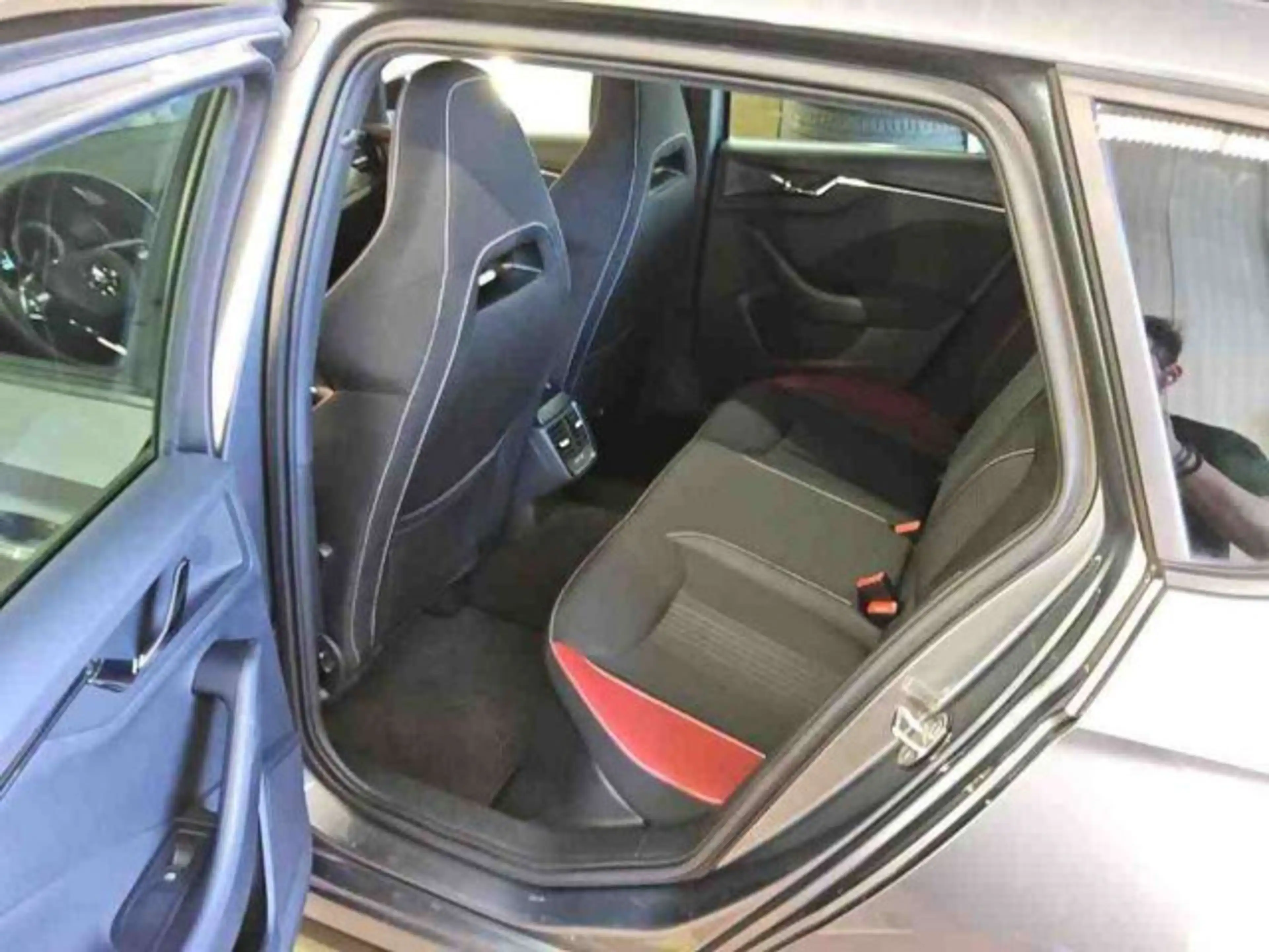 Skoda Kamiq 1.5 TSI DSG Monte Carlo LED+TEMPOMAT+PANO+ — photo 5